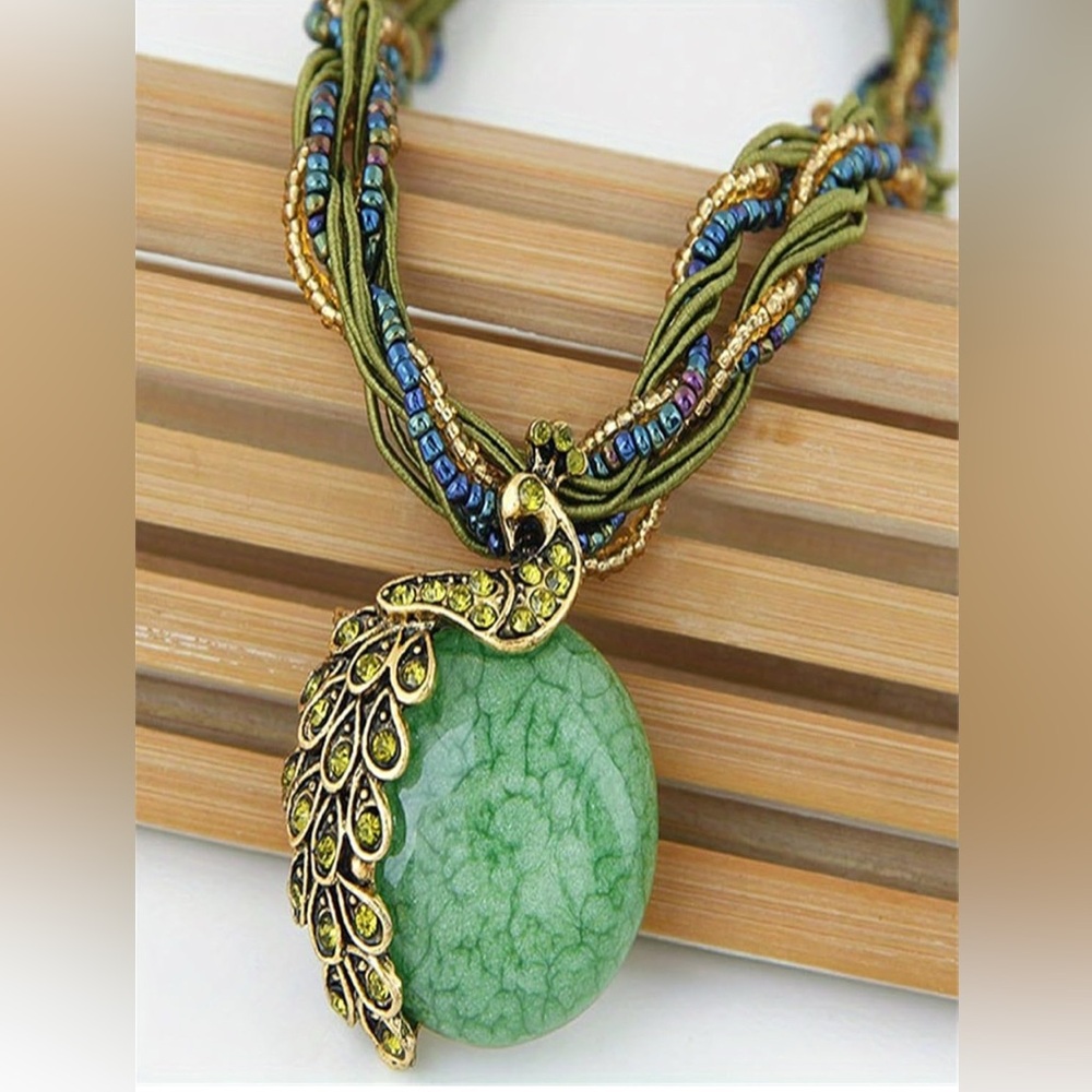 Bohemian Chic Peacock Gemstone Pendant Necklace with Adjustable Chain OS